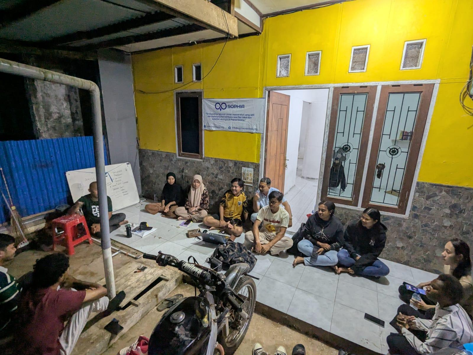 Berkenalan Dengan Ruang Akar